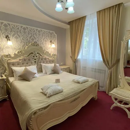 Grand Christer Kyiv